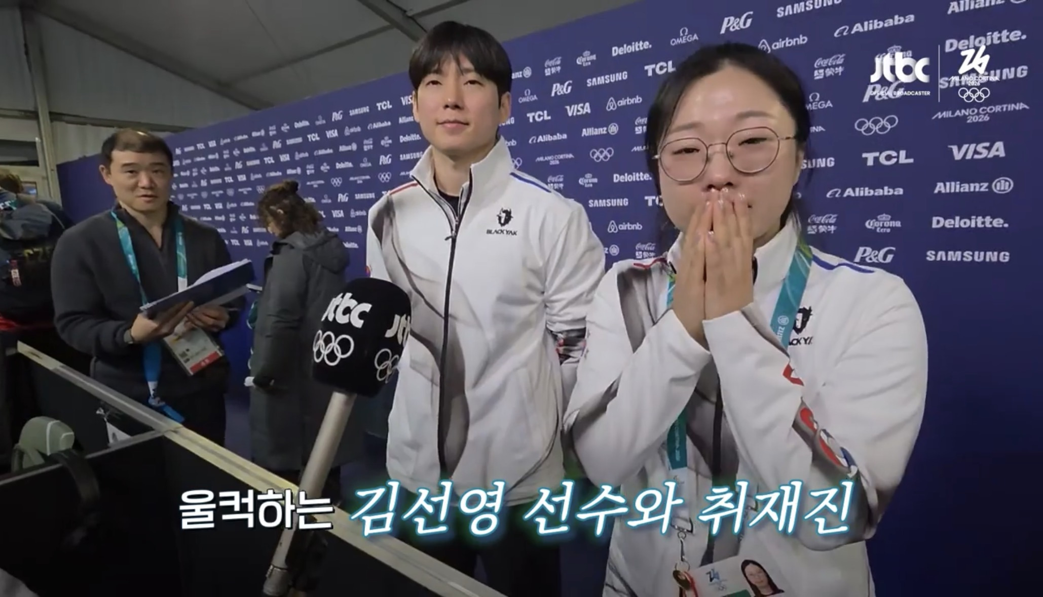 [올림픽]-컬링-김선영-‘(기자에게)-잠깐만요,-드릴게-있어요‘-22-이미지