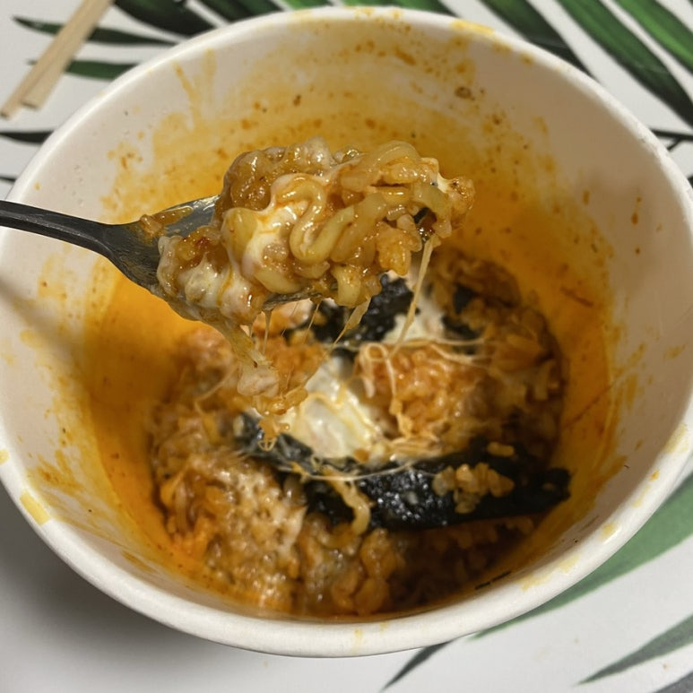 몇년전에-한창-유행했던-불닭-+-삼각김밥-+-치즈-조합-6-이미지