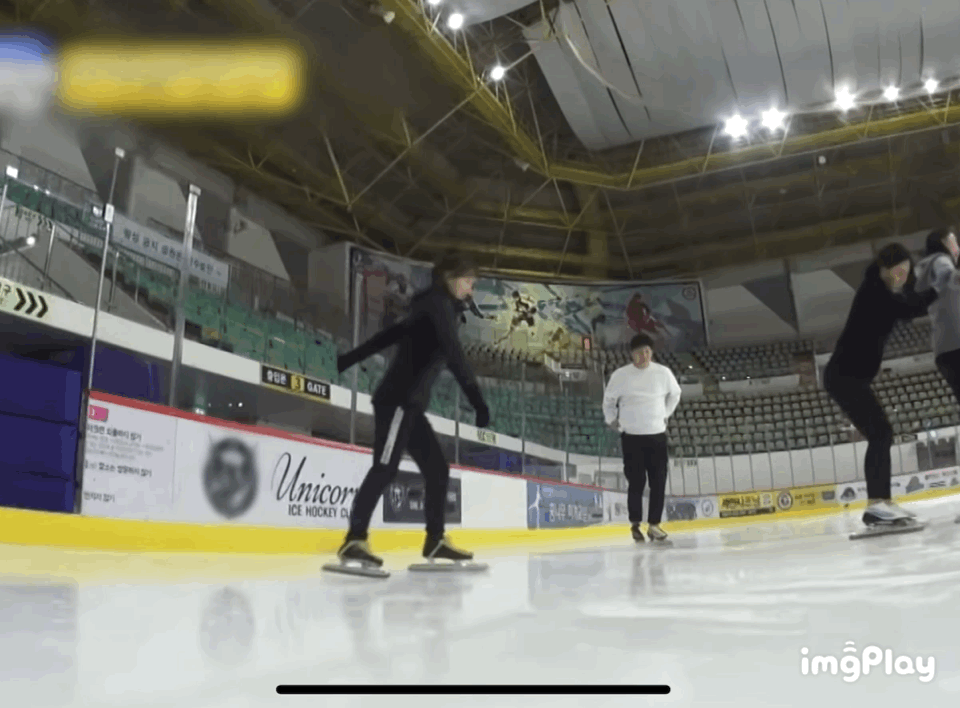 이상화가-피겨-스케이트화를-신으면-생기는-일.gif-3-이미지