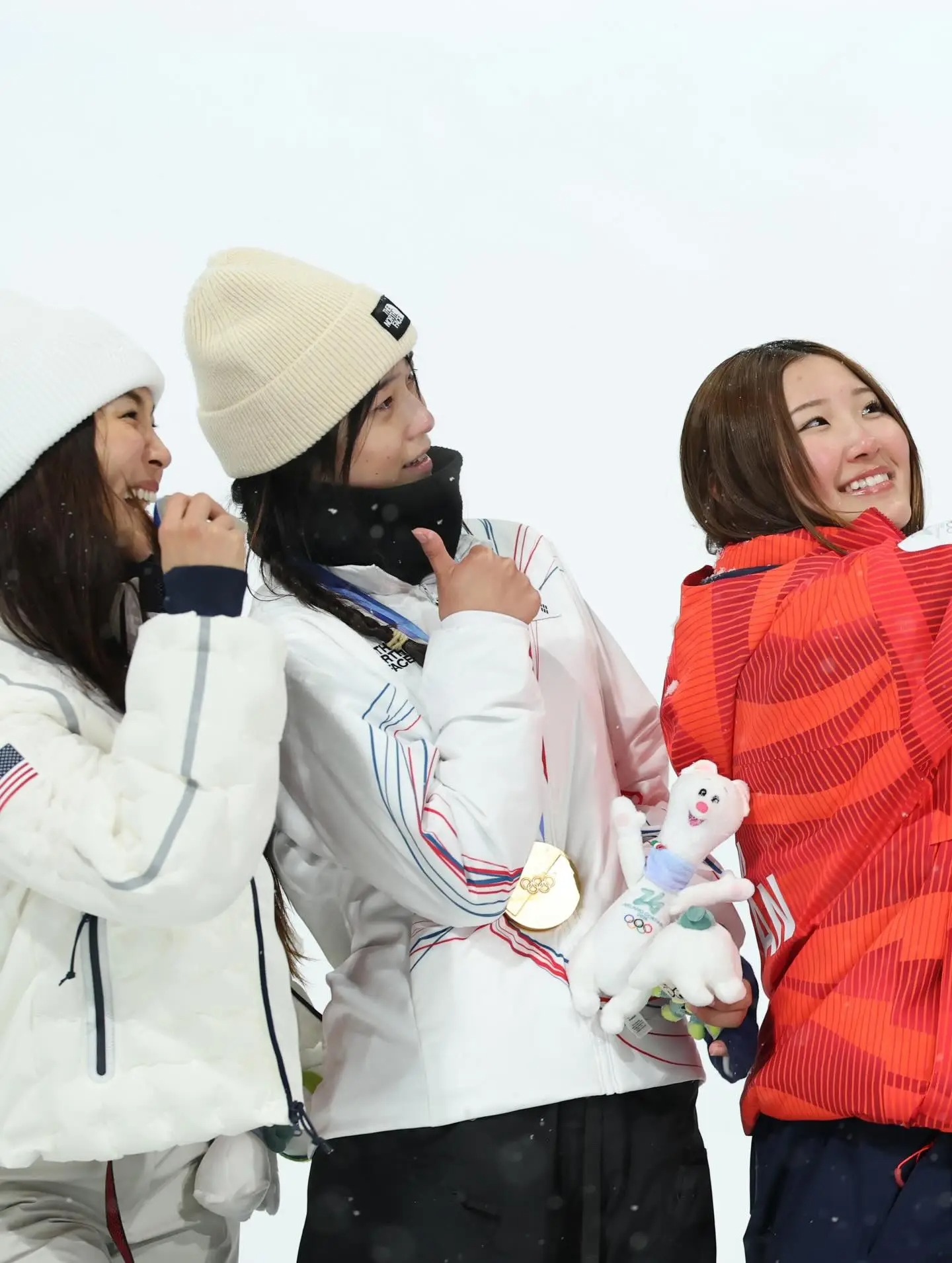 [동계올림픽]-스노보드-하프파이프-금메달리스트-최가온-선수-비하인드-컷.jpg-1-이미지