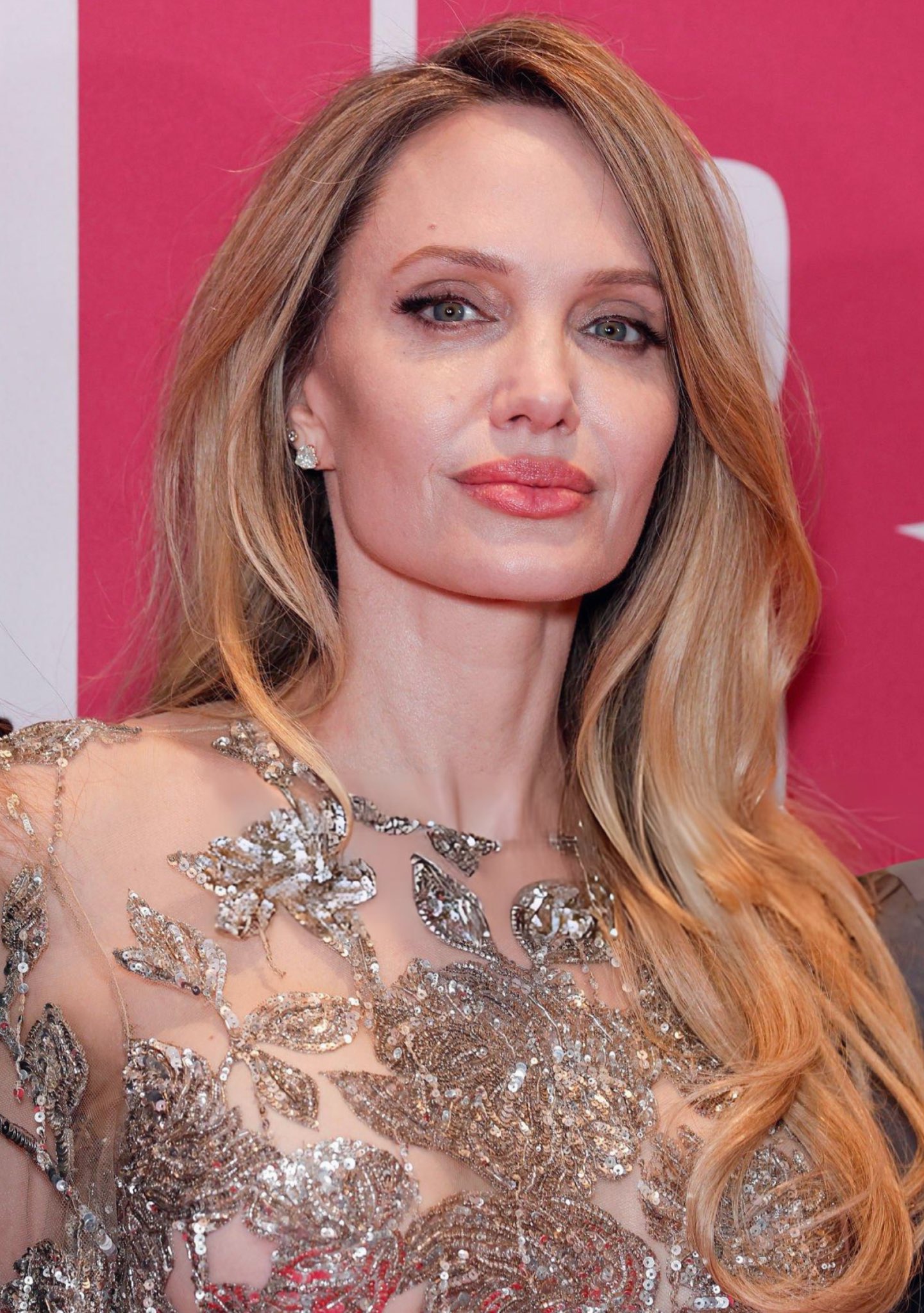 현-50세-안젤리나-졸리-근황-2-이미지