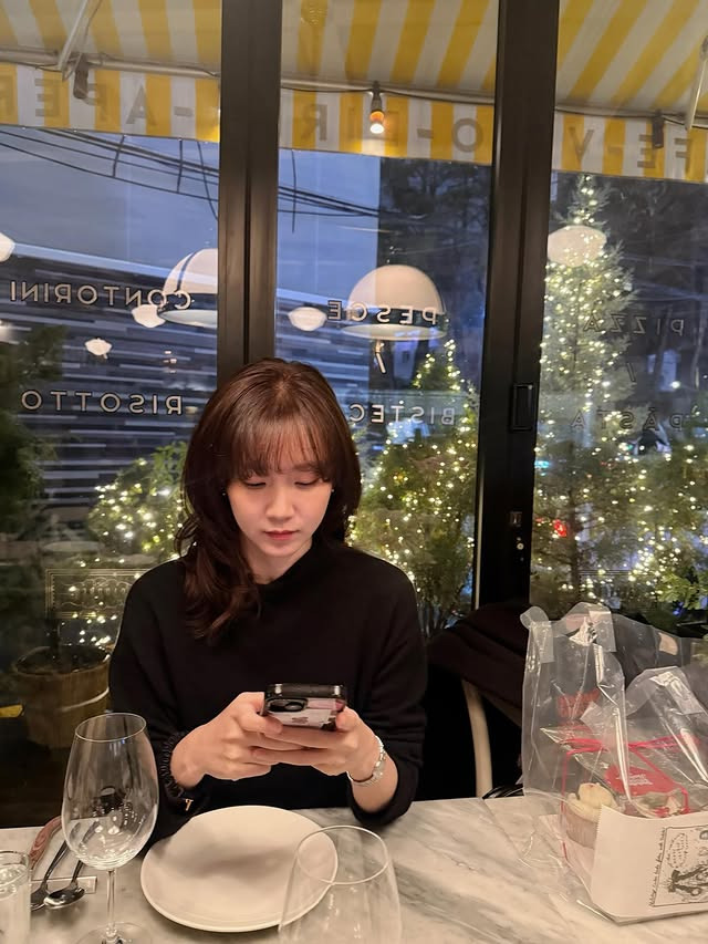 신현빈-19-이미지