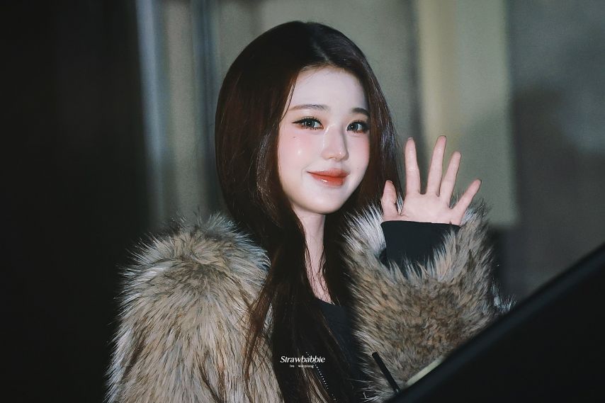 아아-마시며-퇴근하는-장원영-비주얼.jpg-6-이미지