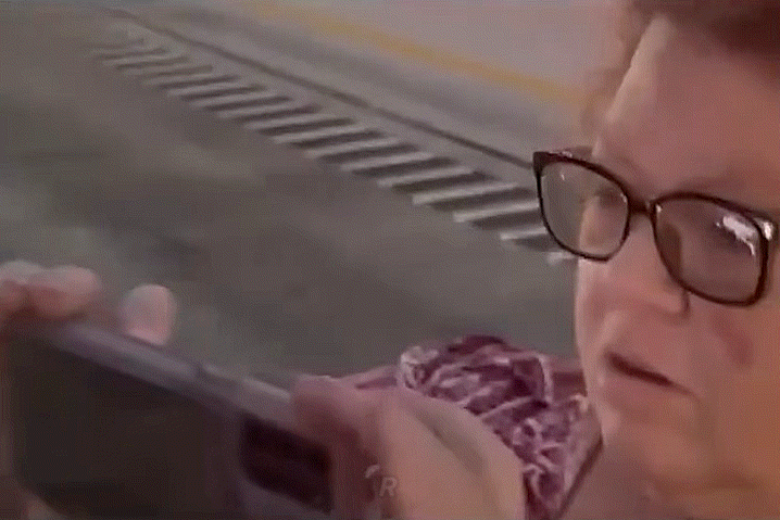 경비행기와-추돌사고난-할머니-반응.gif-2-이미지