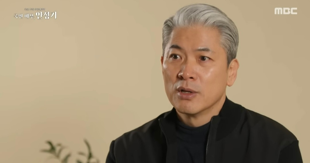 故-안성기-배우-추모-다큐에-백발의-모습으로-나온-배우-김상경-2-이미지