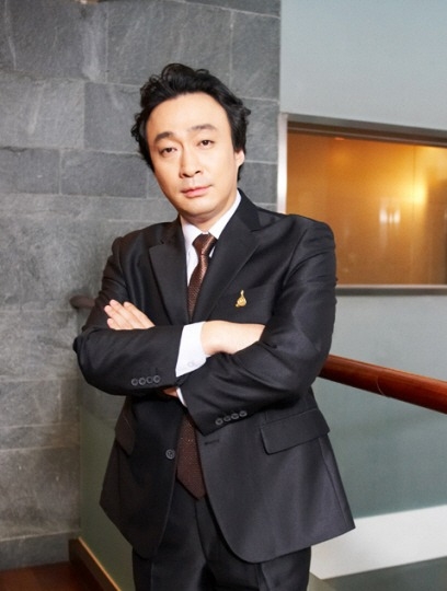 많은-사람들이-이성민을-처음-인식하게-된-작품-0-이미지