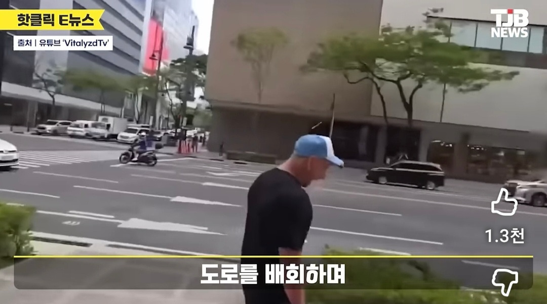 필리핀에서-진상짓하고-공권력-조롱하는-영상을-찍은-천만-유튜버,-여유로운-모습-없어지고-초첨없는-눈빛으로-변한-모습-2-이미지