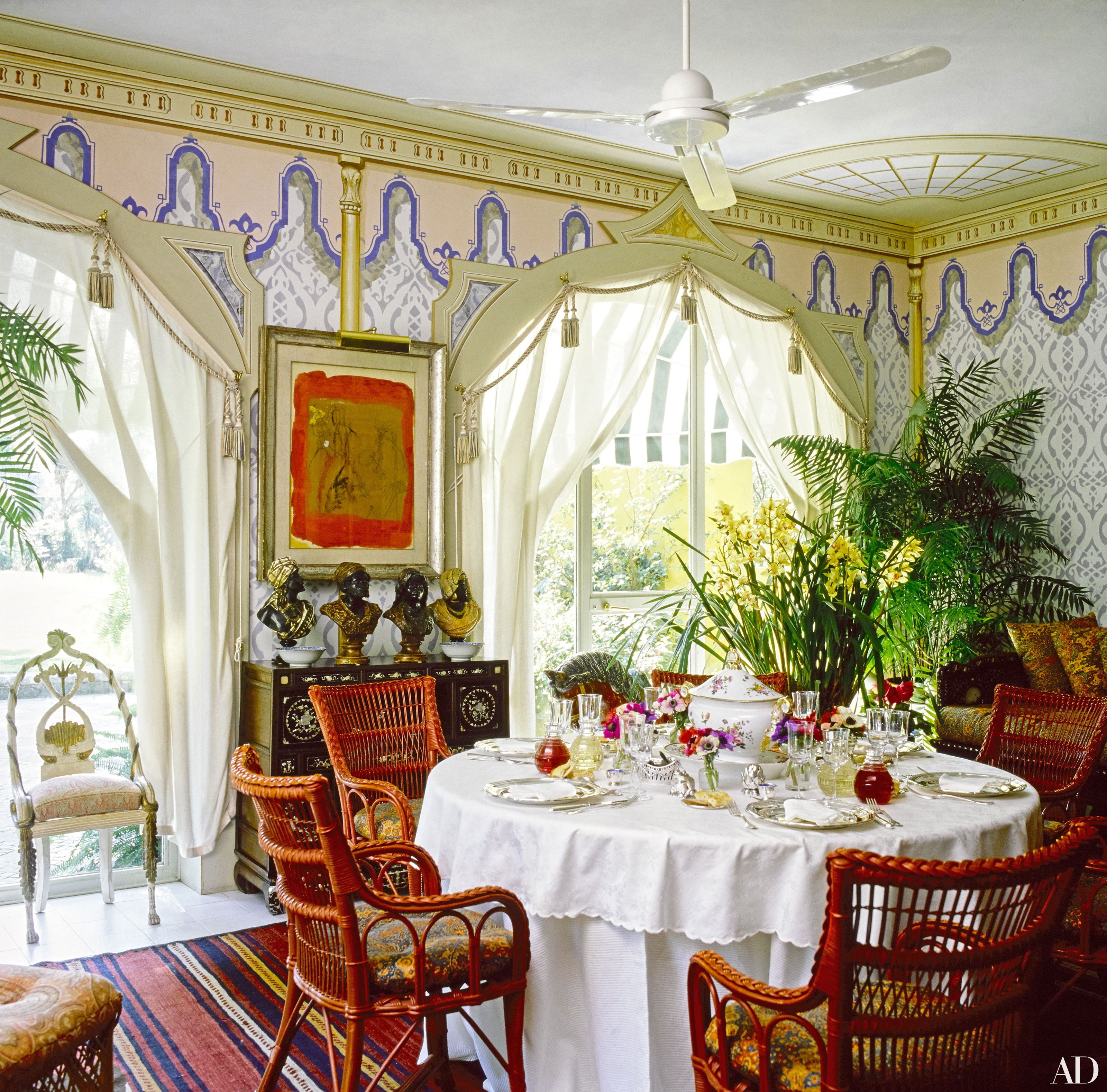 로코코와-중국풍을-믹스한듯-인테리어한-디자이너-발렌티노의-저택.jpg-24-이미지