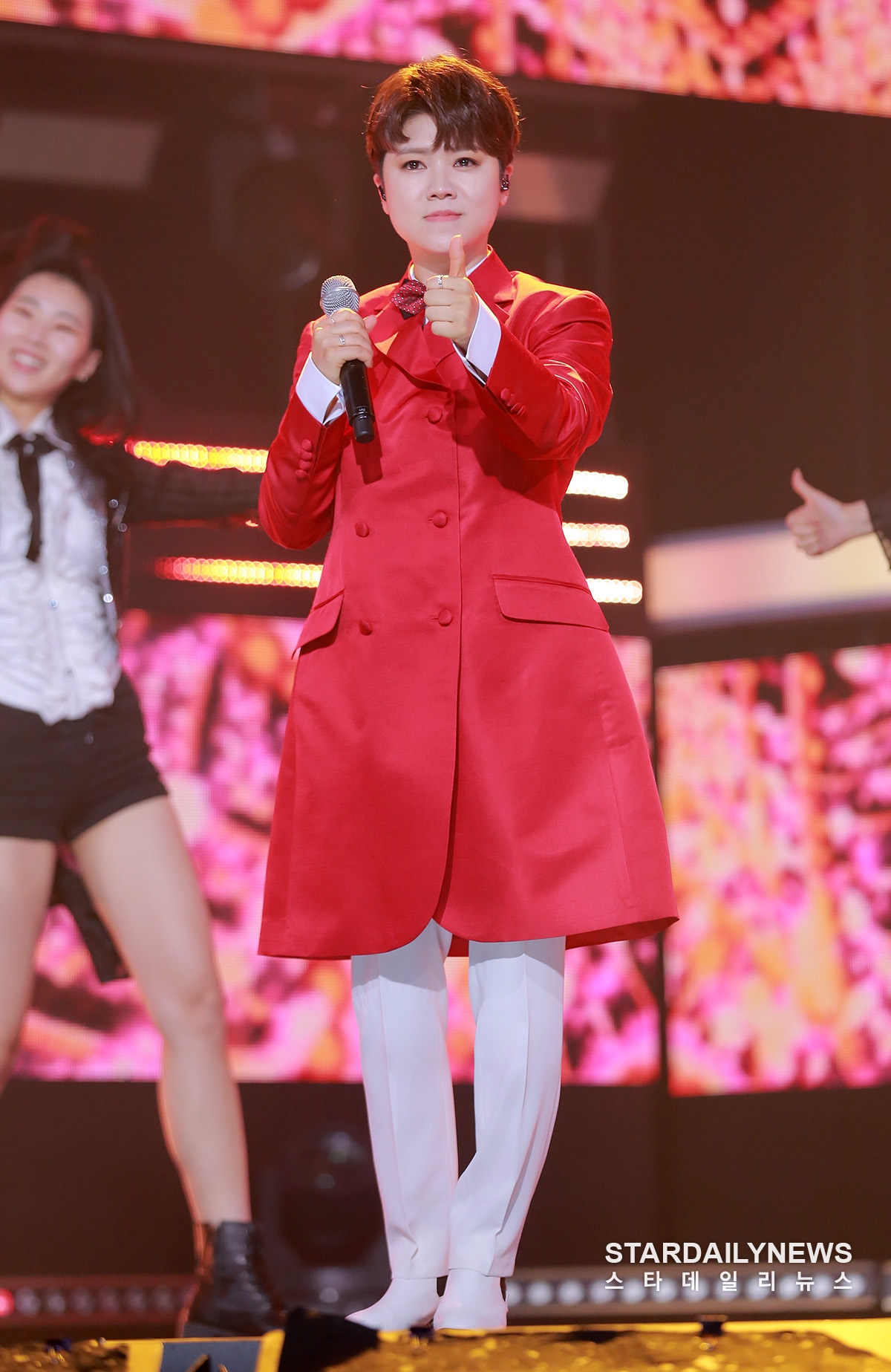 치마-입기-싫어서-미스트롯-안-나가고-다른-서바에서-대박난-여성-트롯-가수-4-이미지