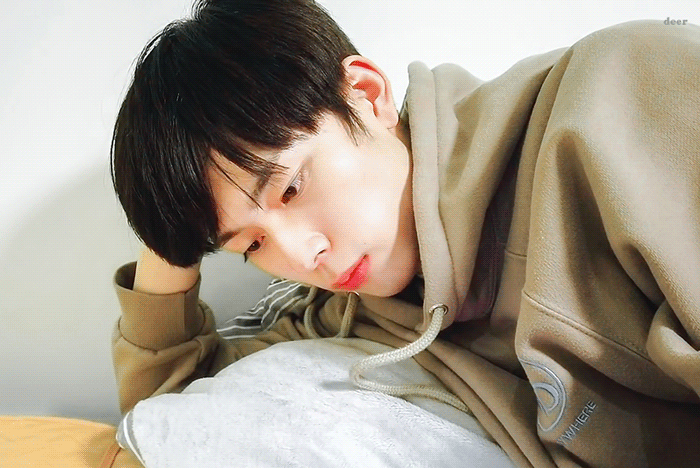 연애-중이라는-배우-신은수-&-유선호-5-이미지