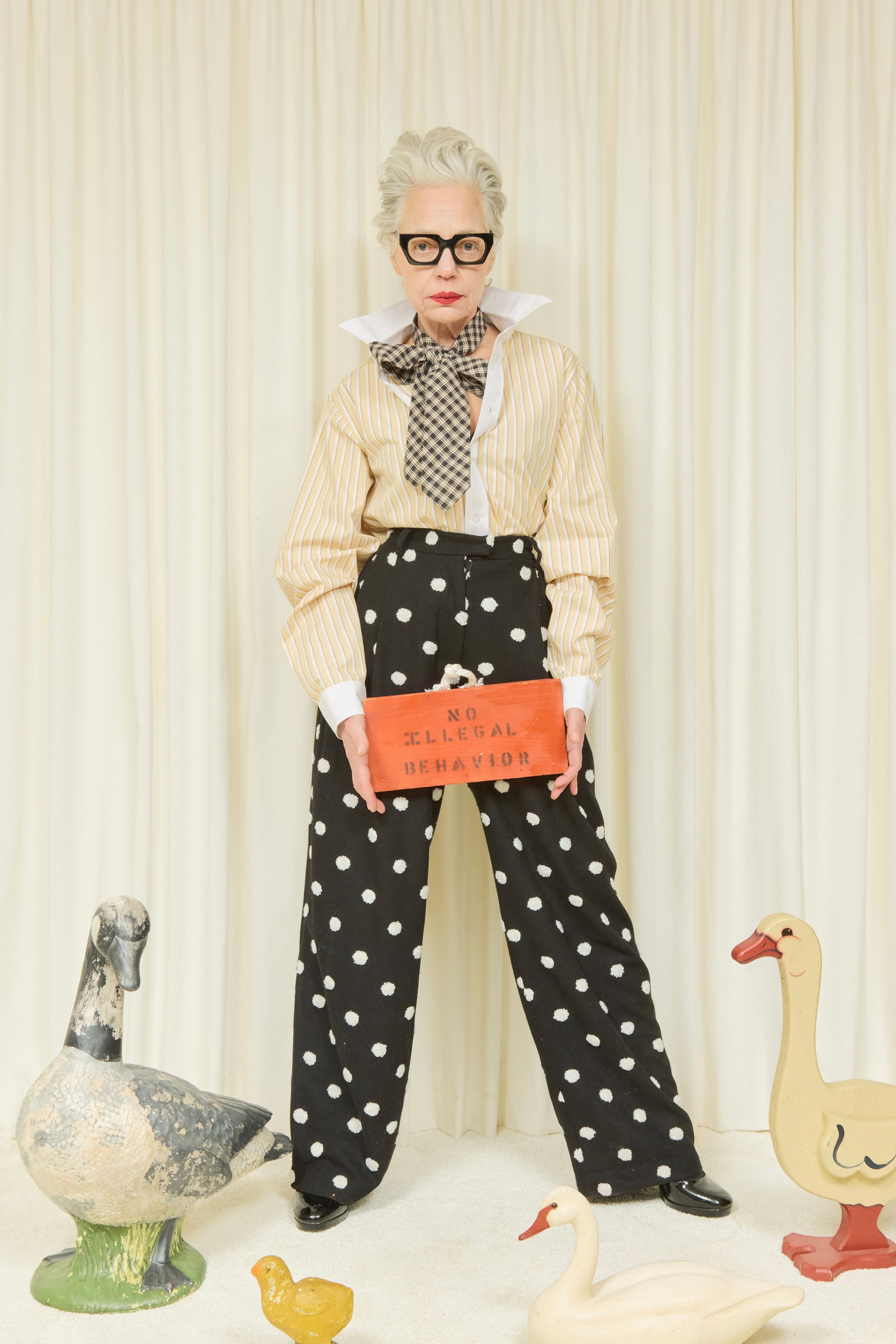 레이스로-키치함을-극대화-했다는-디자이너-29-이미지