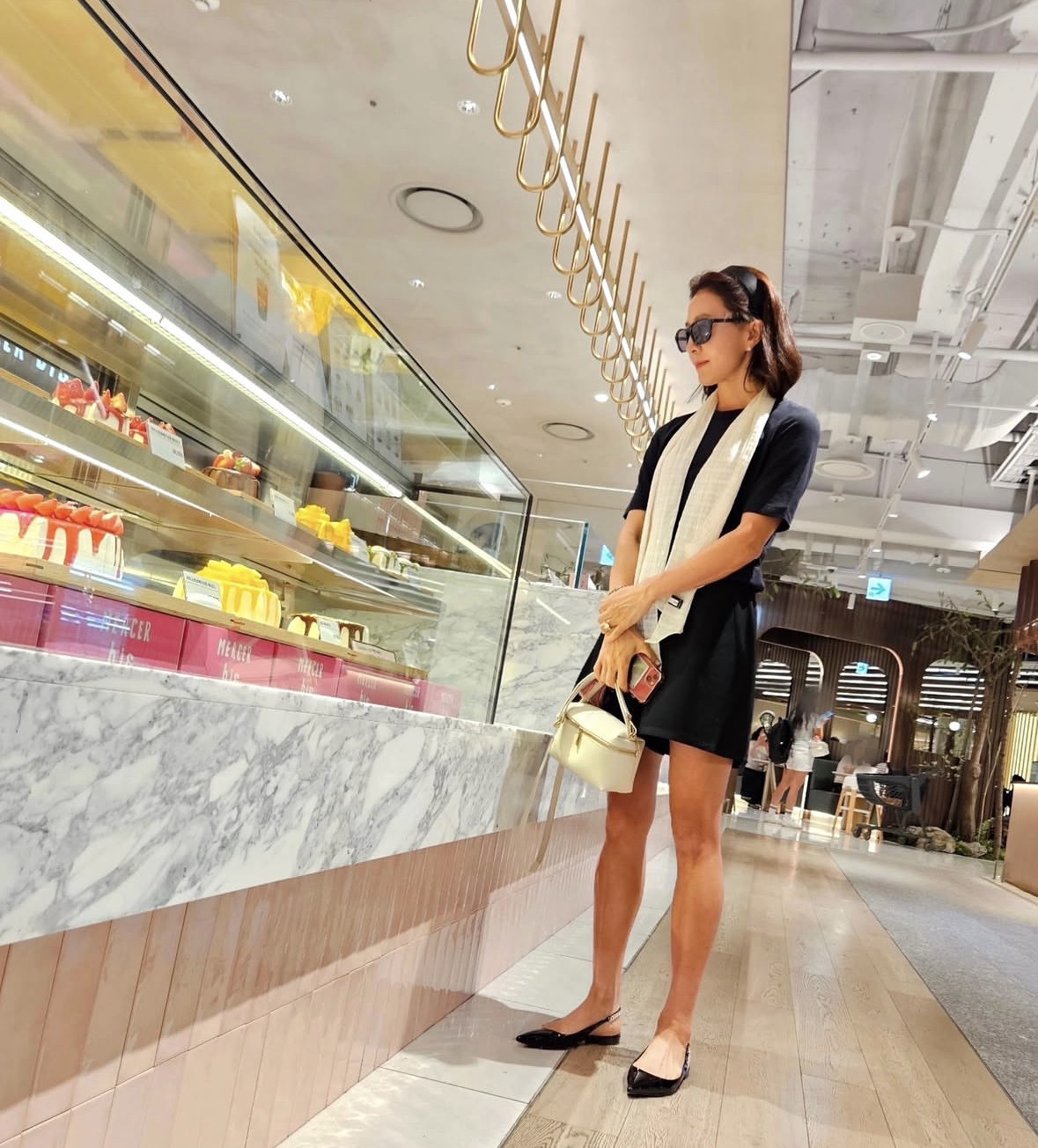 올해-58세라는-배우-김희애-사복-5-이미지