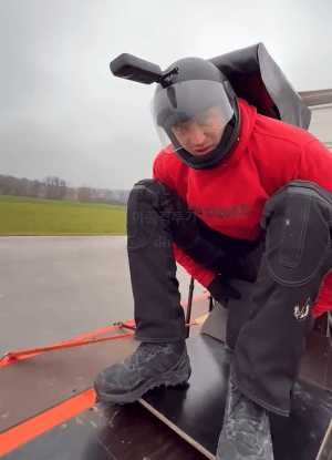 달리는-트럭에서-내리는-방법-1-이미지