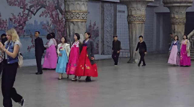 와-초고화질로-올라온-북한-평양-지하철-영상인데-너무-신기하다.....-0-이미지