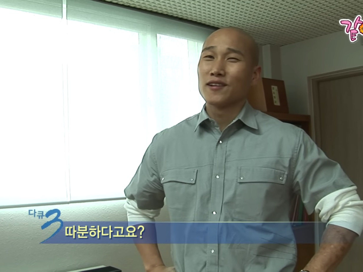 미국으로-입양된-한국인,-친가족을-만난-후-달라진-태도.jpg-(+본인-근황-댓글-추가)-1-이미지