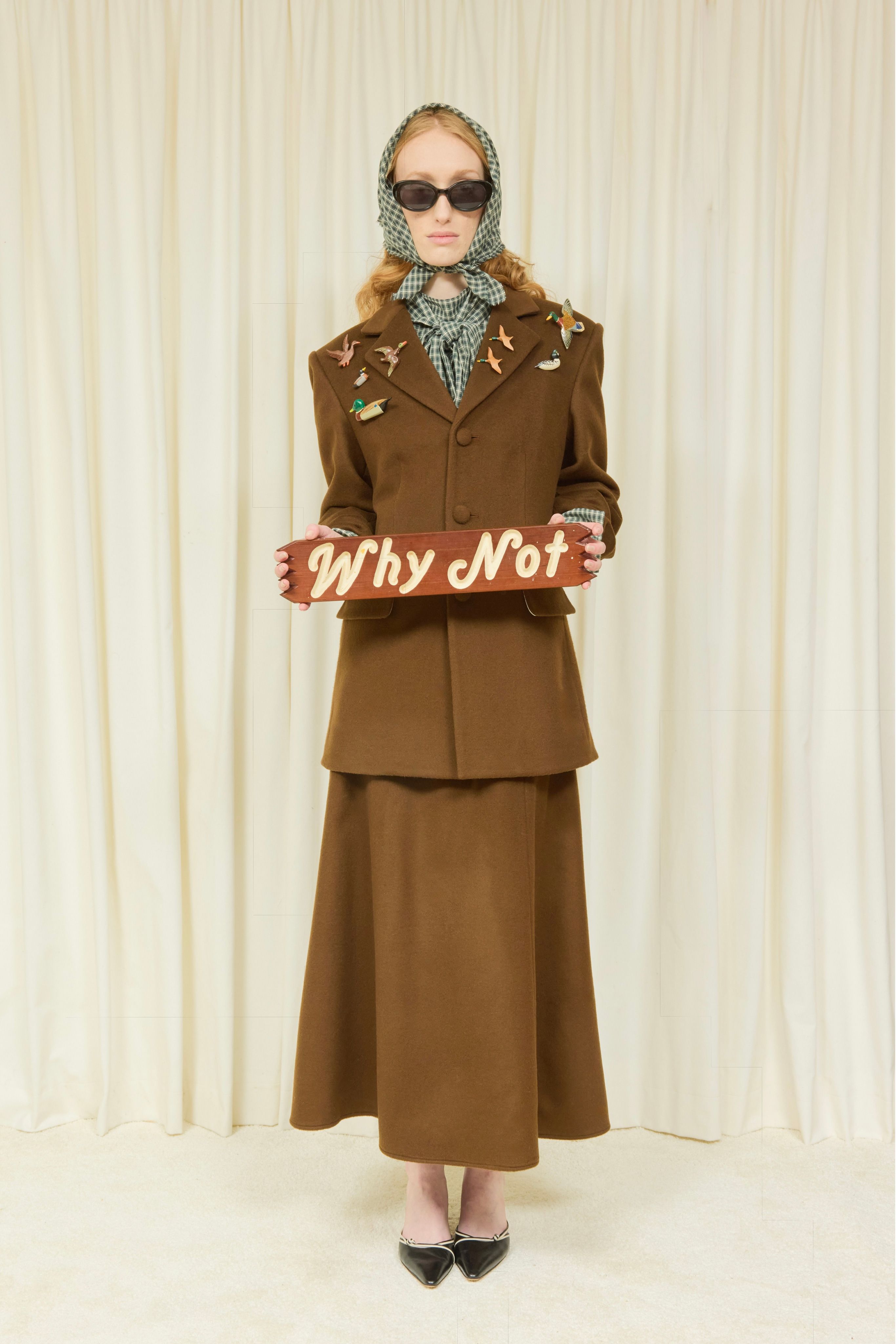 레이스로-키치함을-극대화-했다는-디자이너-37-이미지