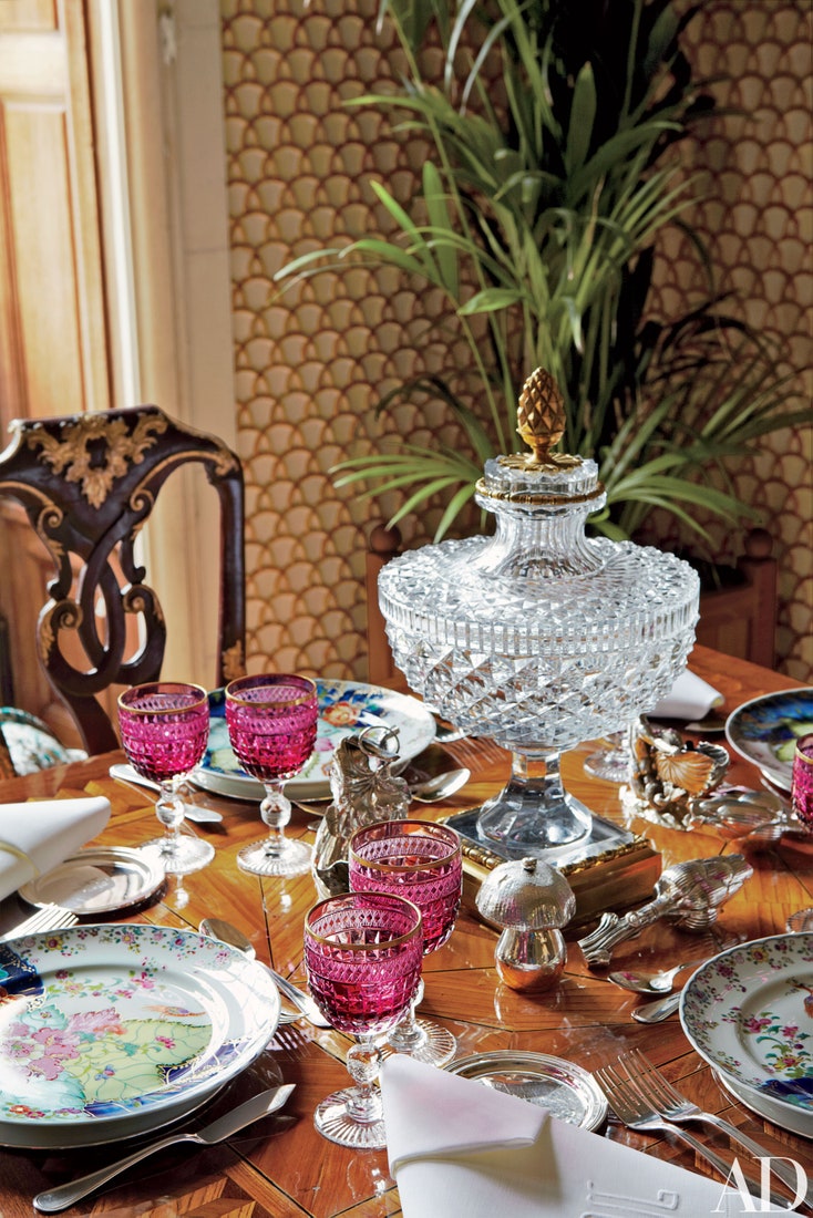 로코코와-중국풍을-믹스한듯-인테리어한-디자이너-발렌티노의-저택.jpg-20-이미지