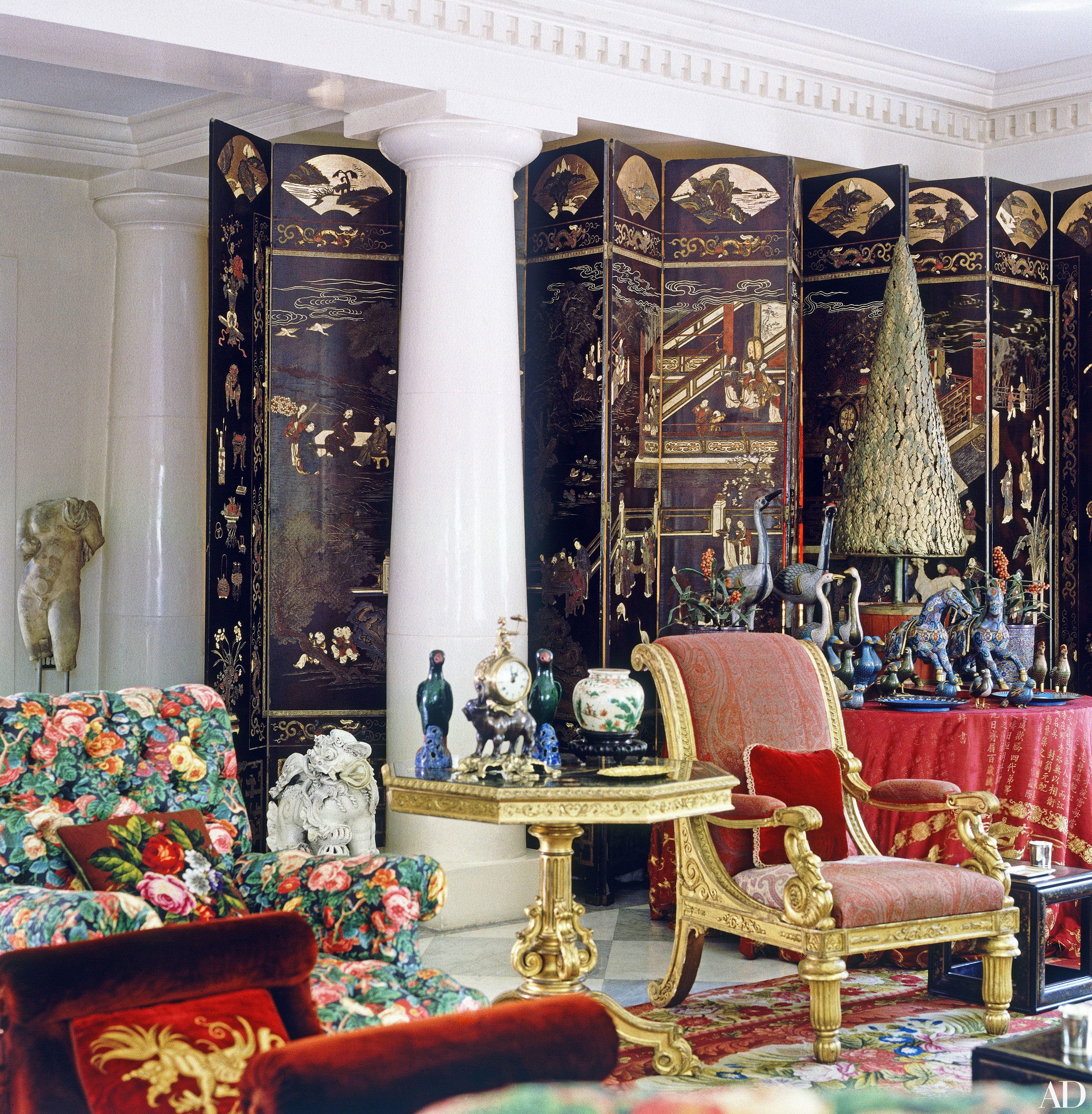 로코코와-중국풍을-믹스한듯-인테리어한-디자이너-발렌티노의-저택.jpg-23-이미지