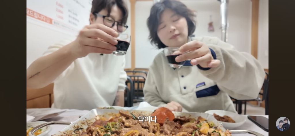 김은하랑-허휘수-ㅈㄴ-먹는다ㅋㅋㅋ-얘네-먹방-유튜버-아님?ㅋㅋㅋㅋㅋㅋㅋ-11-이미지