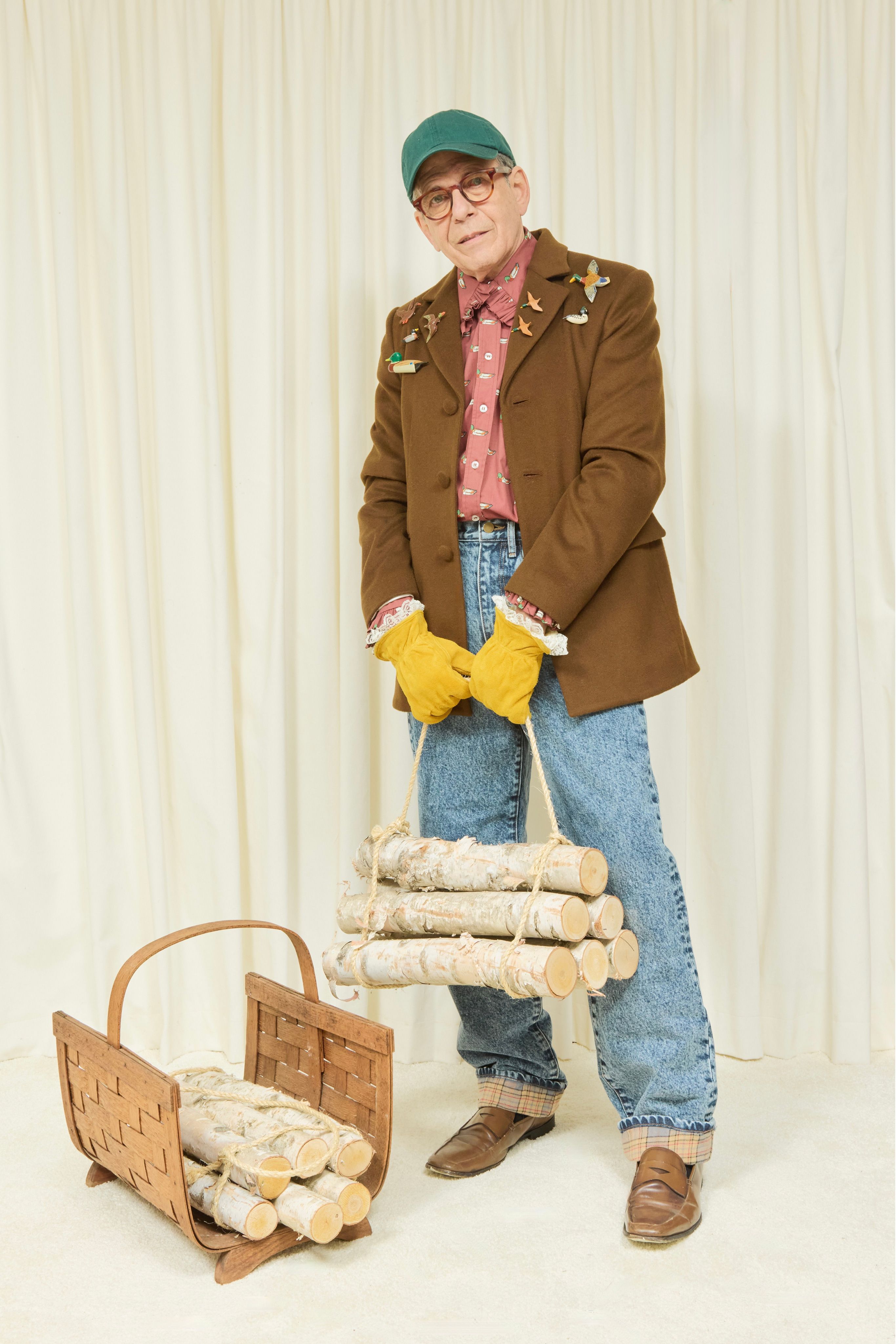 레이스로-키치함을-극대화-했다는-디자이너-33-이미지