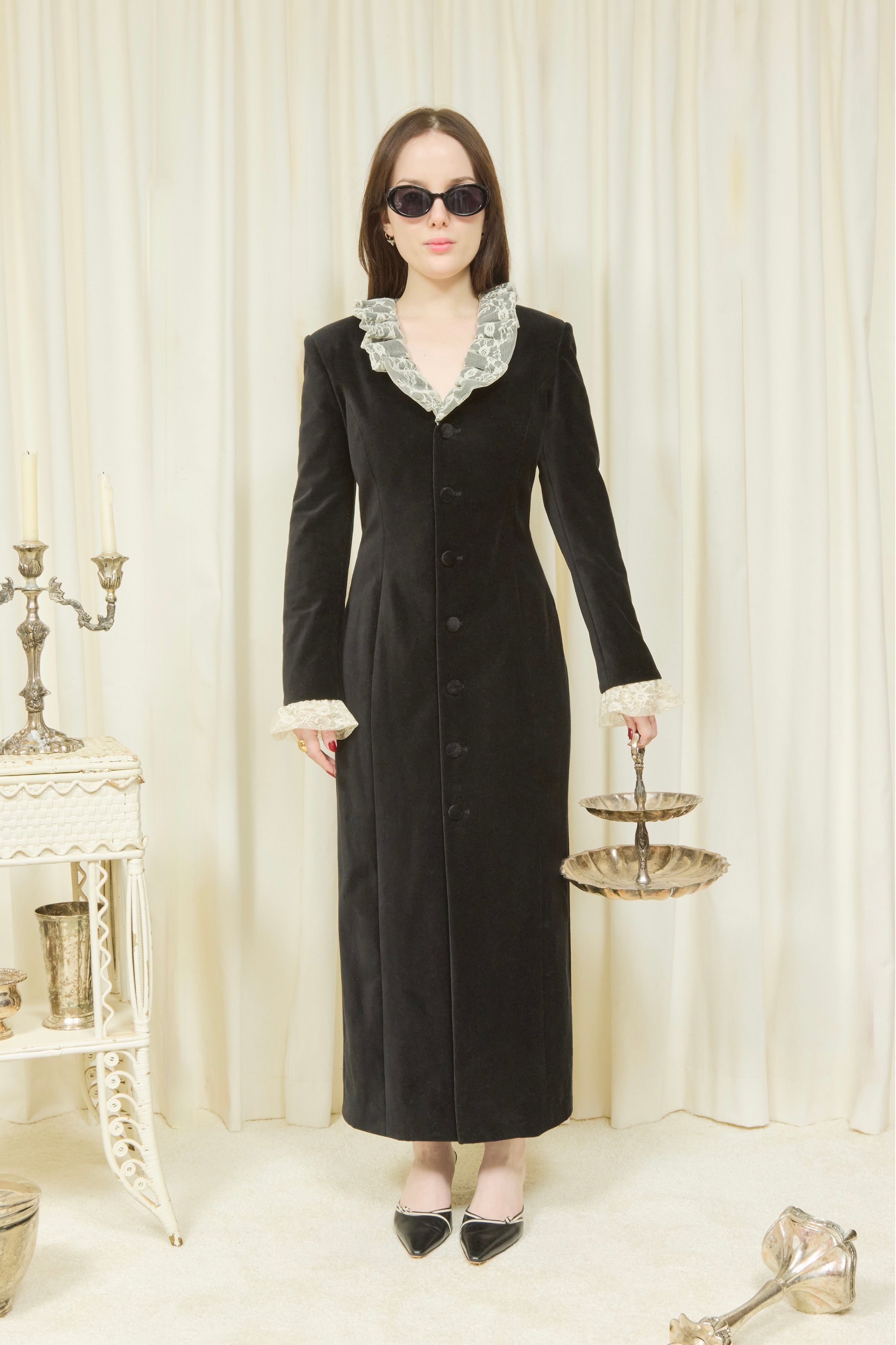 레이스로-키치함을-극대화-했다는-디자이너-46-이미지