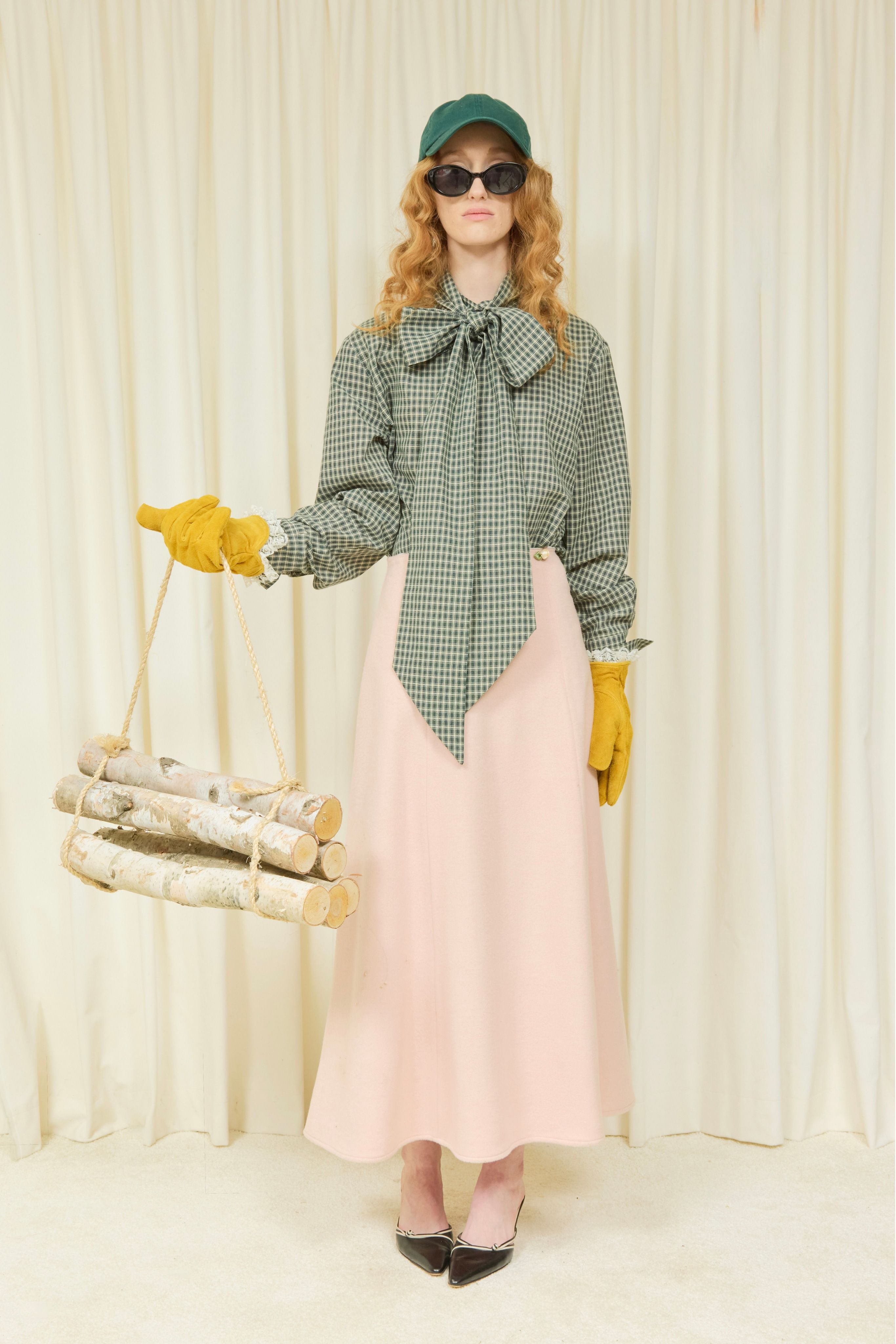 레이스로-키치함을-극대화-했다는-디자이너-30-이미지