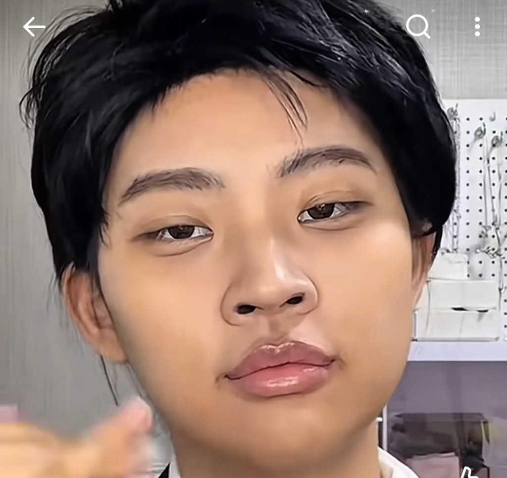 박정민-닮았다고-난리났었던-여성-유튜버랑-박정민이랑-만남-0-이미지