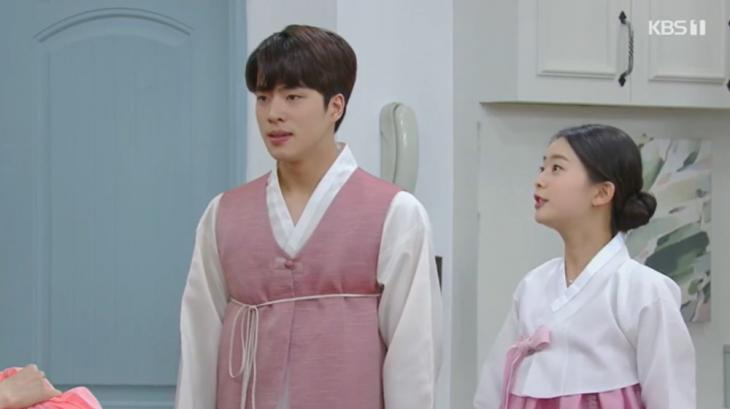 박신혜-입장에서는-레알-애샛기인-알벗-본체-나이-8-이미지