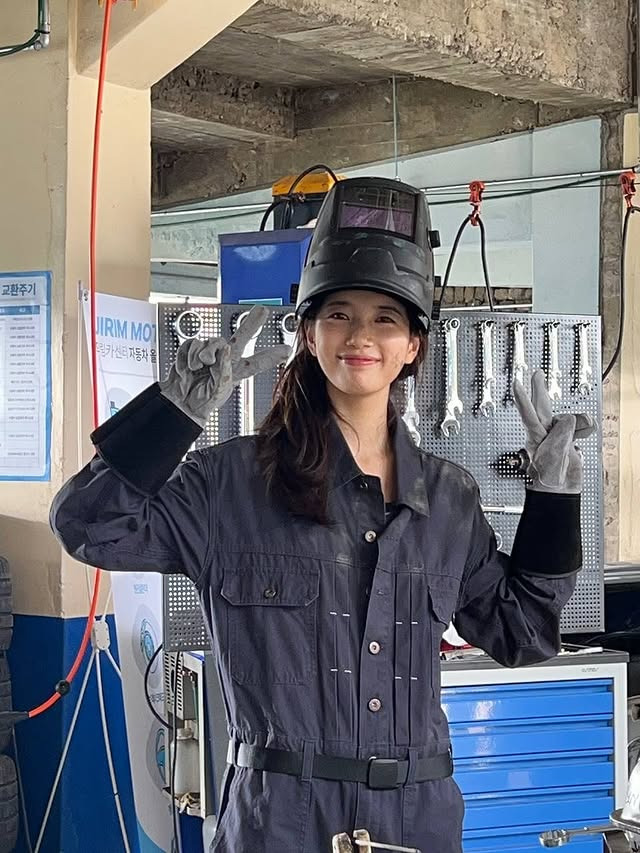 31살-수지의-최근-비주얼-12-이미지