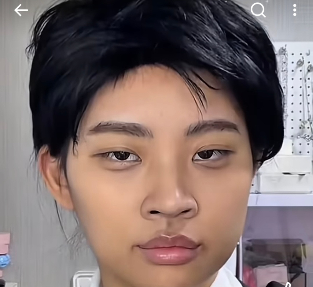 박정민-닮았다고-난리났었던-여성-유튜버랑-박정민이랑-만남-1-이미지