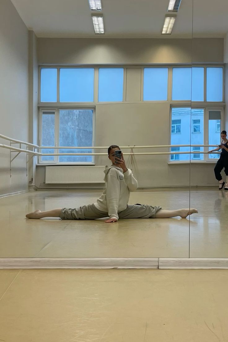 발레-스트레칭-🩰-1-이미지