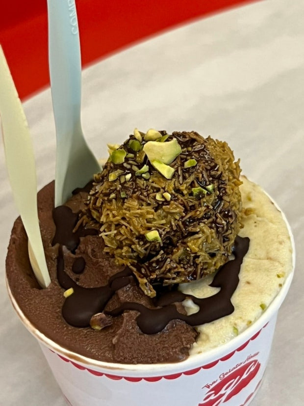 먹짱-한국인들의-두바이-디저트-근황.jpg(최종)-7-이미지