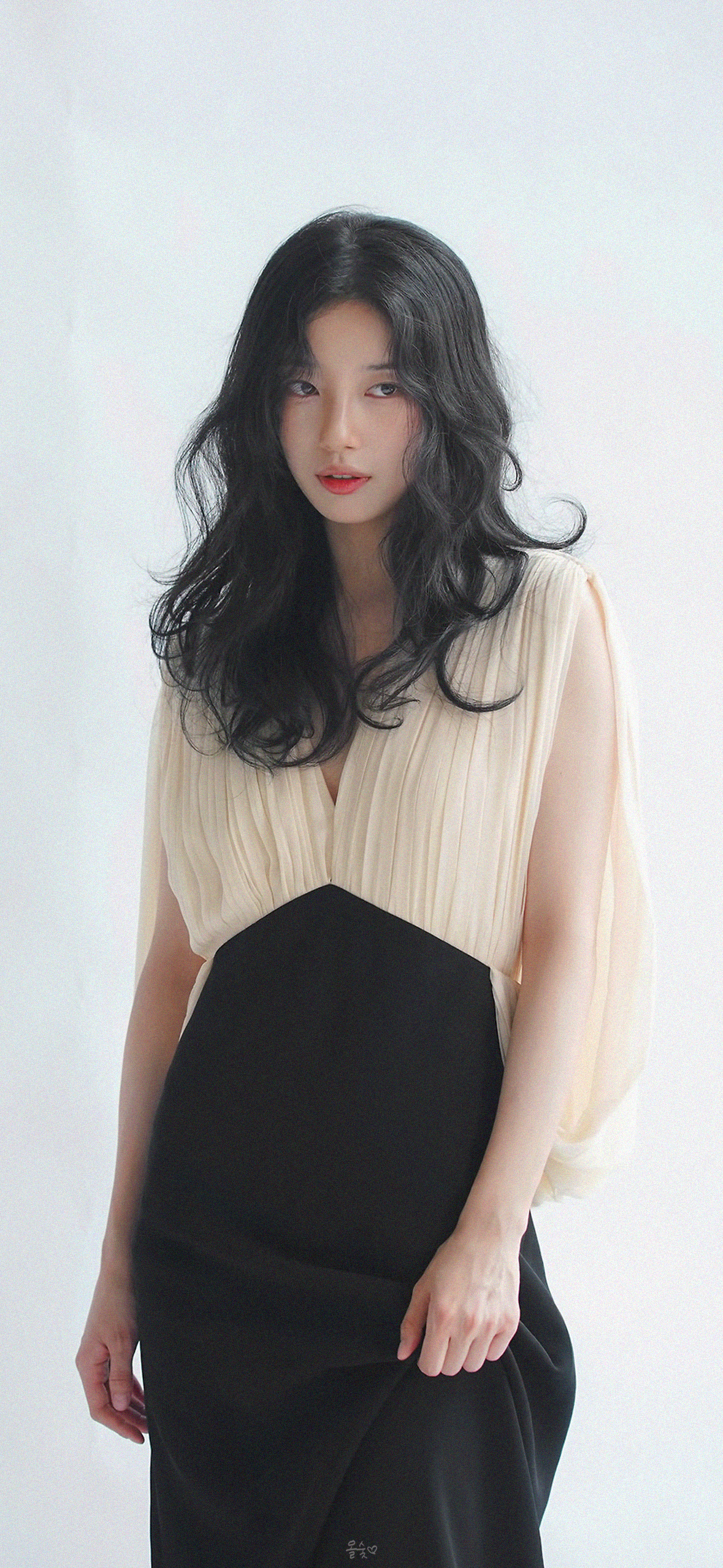 31살-수지의-최근-비주얼-24-이미지