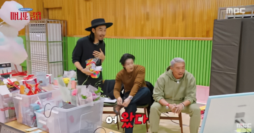 아이들에게-선물-주는-것을-해낸-극-내향인-제니-2-이미지