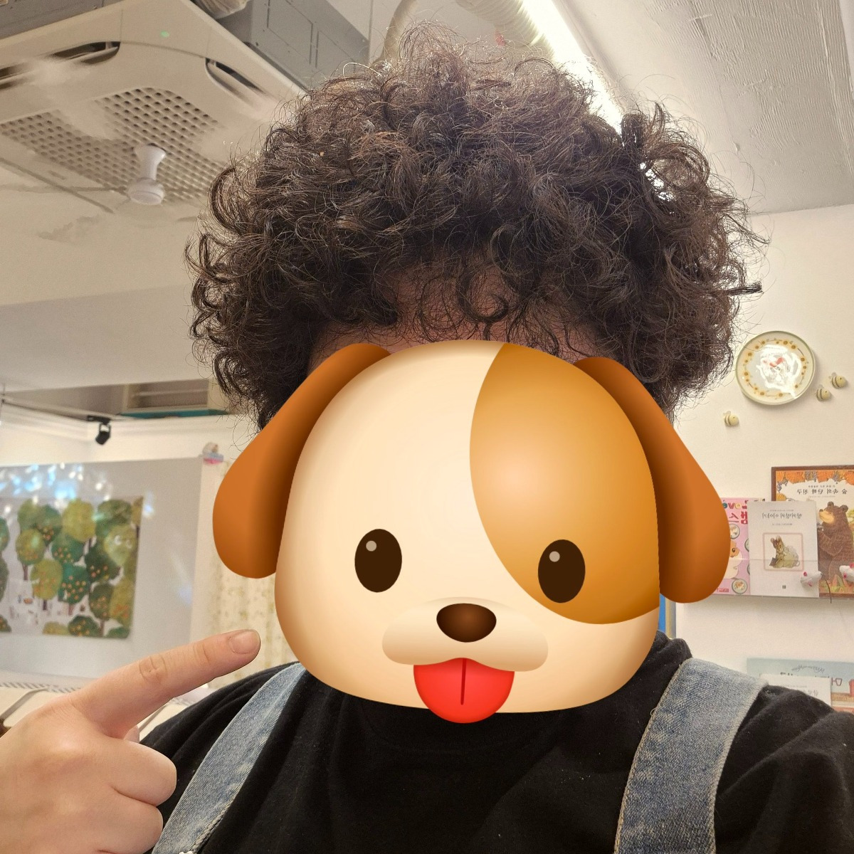 아진짜-황당함-얘가-날-보고-엄청-짖는거임.-근데-주인분이-조심스럽게-얘-원래-비숑이나-푸들을-싫어한대-1-이미지