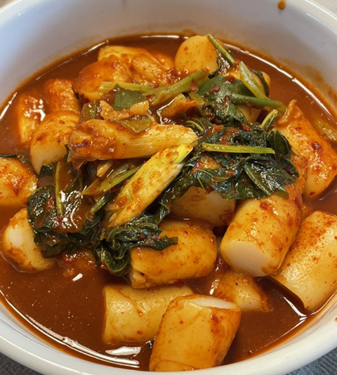 누가-내-떡볶이보고-총각김치같대....-1-이미지