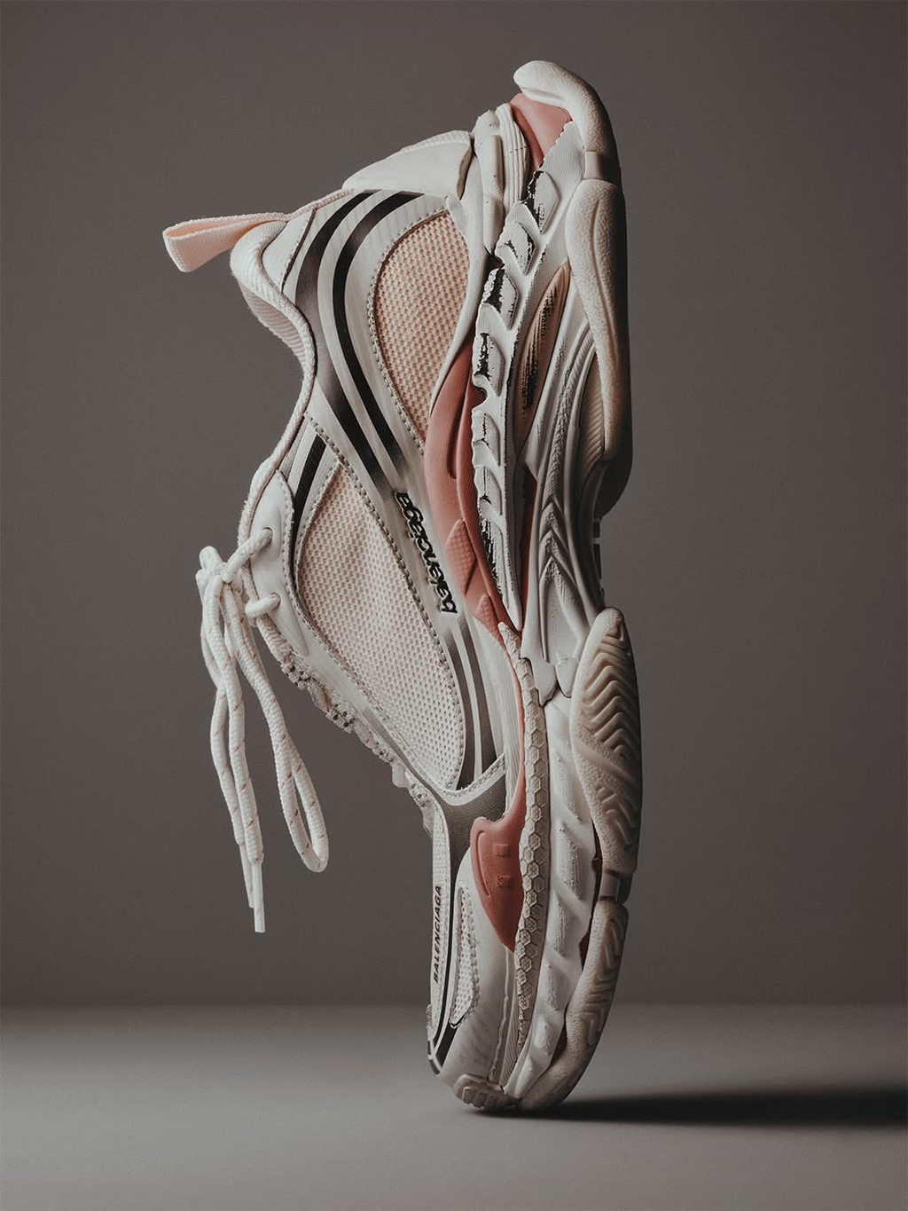 발렌시아가-트리플S2-출시-0-이미지