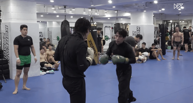 덱스-X-육준서-복싱룰-스파링-3-이미지