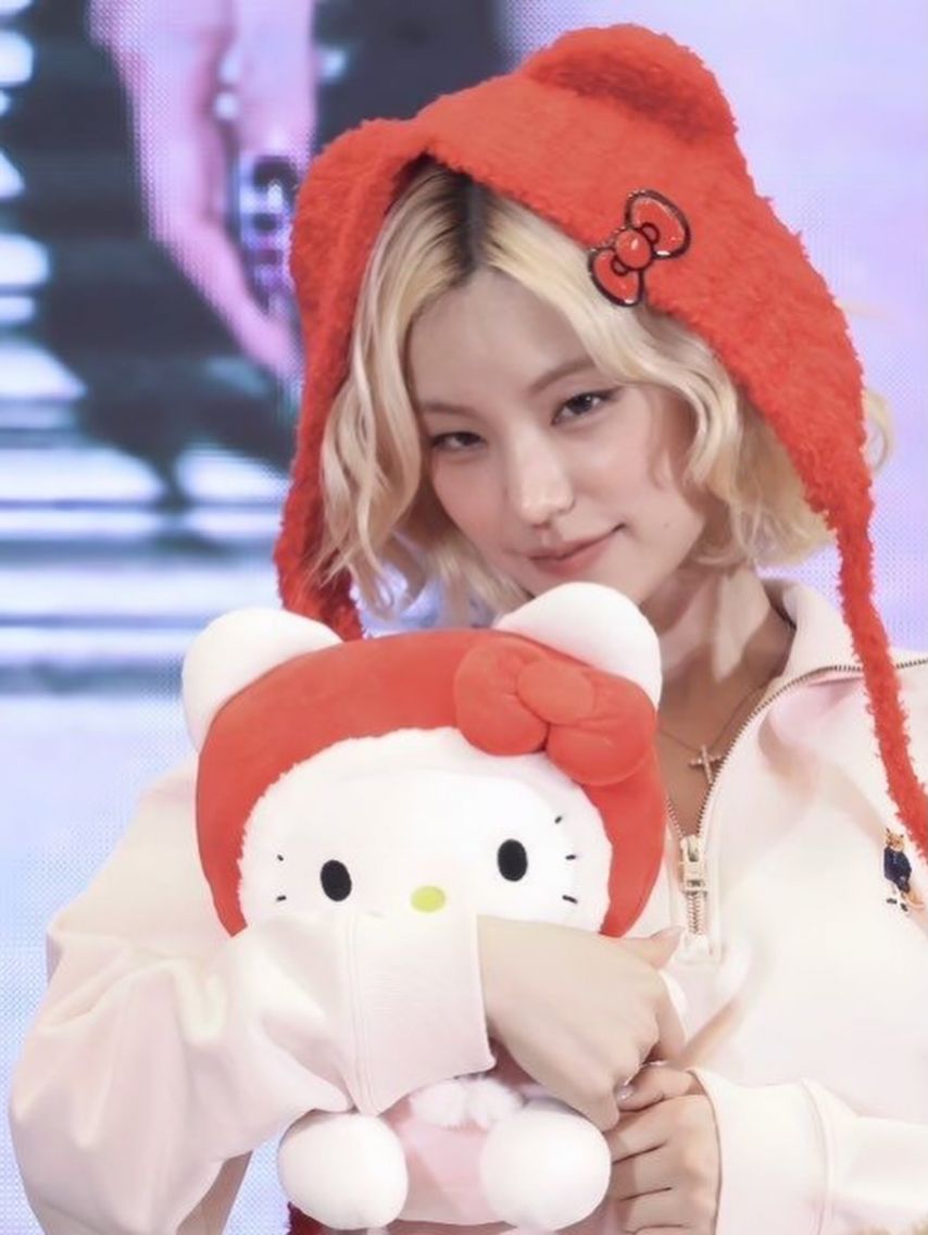 금발이-만족스러운듯한-있지-예지씨-근황.jpg-5-이미지