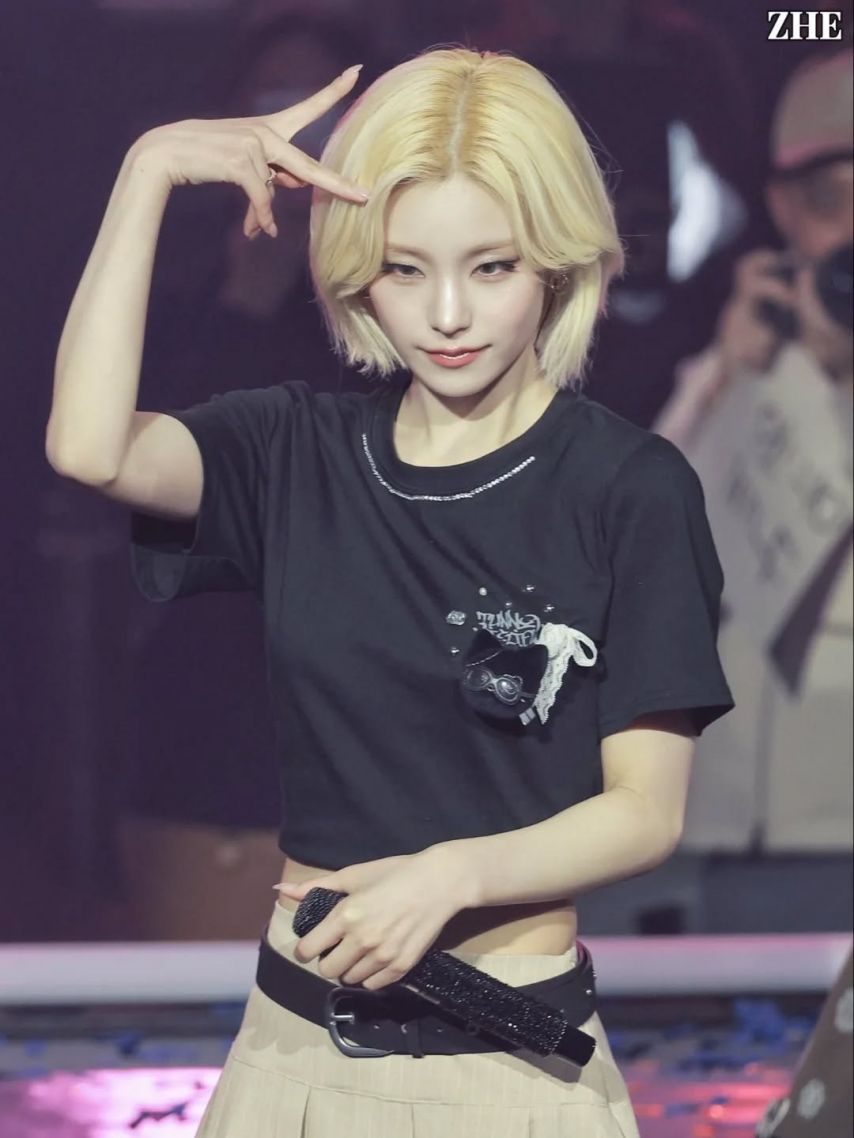 금발이-만족스러운듯한-있지-예지씨-근황.jpg-19-이미지