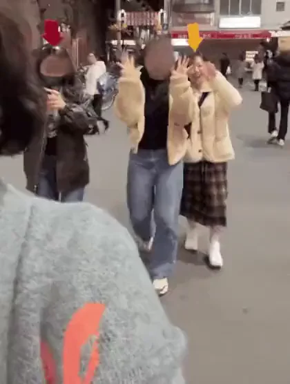 키작녀의-여행-필수품.GIF-1-이미지