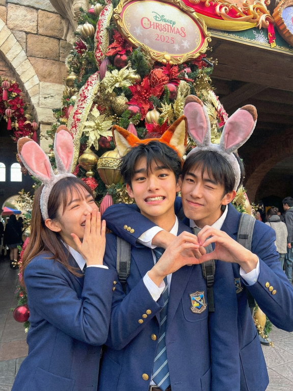 팔로워-18만명이라는-홍콩·일본-혼혈-크리에이터.gif-5-이미지