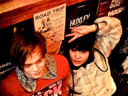 기묘한-이야기에-나온-배우-찰리-히튼은-사실-11살-아들이-있음-4-이미지