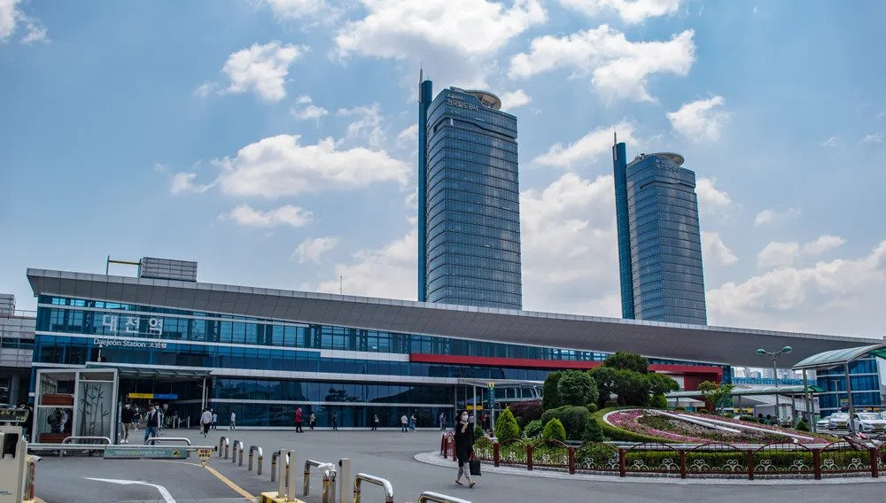 일제강점기-건축물들의-철거-후-현재-모습-23-이미지