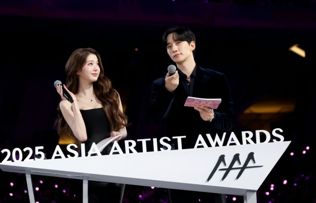 아이브-장원영과-이준호의-사적-대화-1-이미지