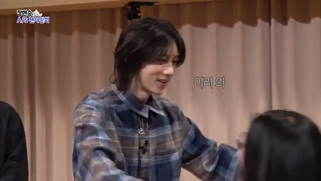 팬이-너무-착하고-감동적이라-눈물났던-장현승-A/S-팬사인회-첫번째-고객님-77-이미지