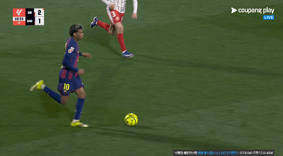 [지로나-vs-바르셀로나]-조엘-로카-다이렉트-퇴장.gif-0-이미지