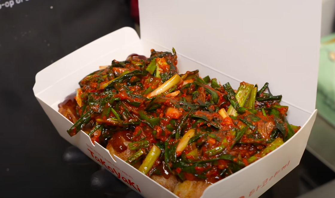 타코야끼에-파김치는-생각도-못했다.jpg-4-이미지