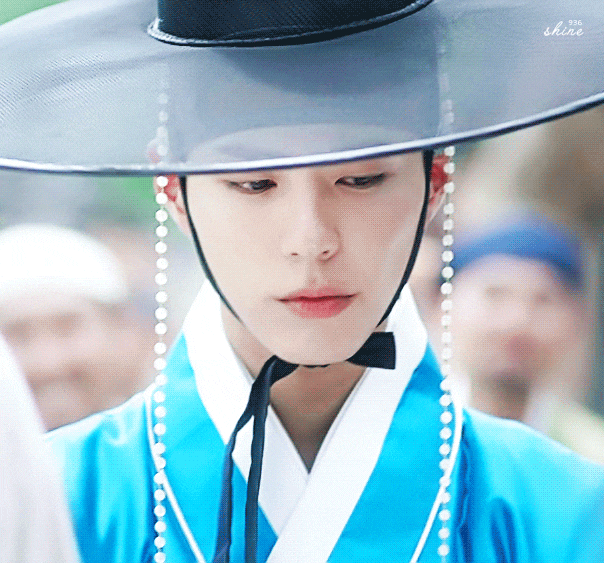 유럽식-제복,-수트-못지-않게-체형을-많이-타는-것-같은-남자-한복-9-이미지