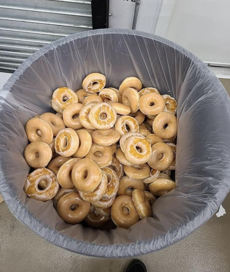 미국의-도넛-폐기량-0-이미지